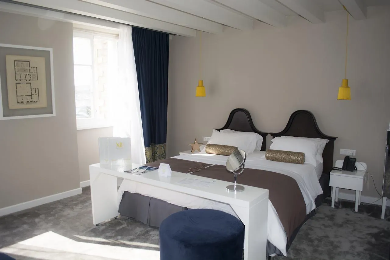 XII Century Heritage Hotel Trogir 4*,